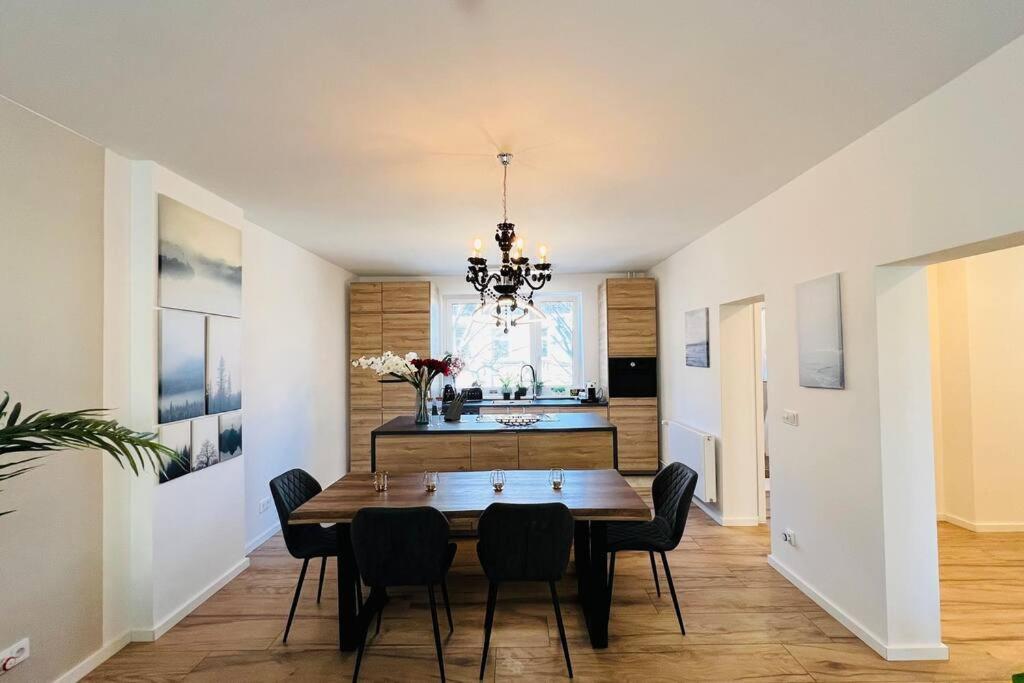 Apartment Designer 3 With Terrace & Parking Berlin