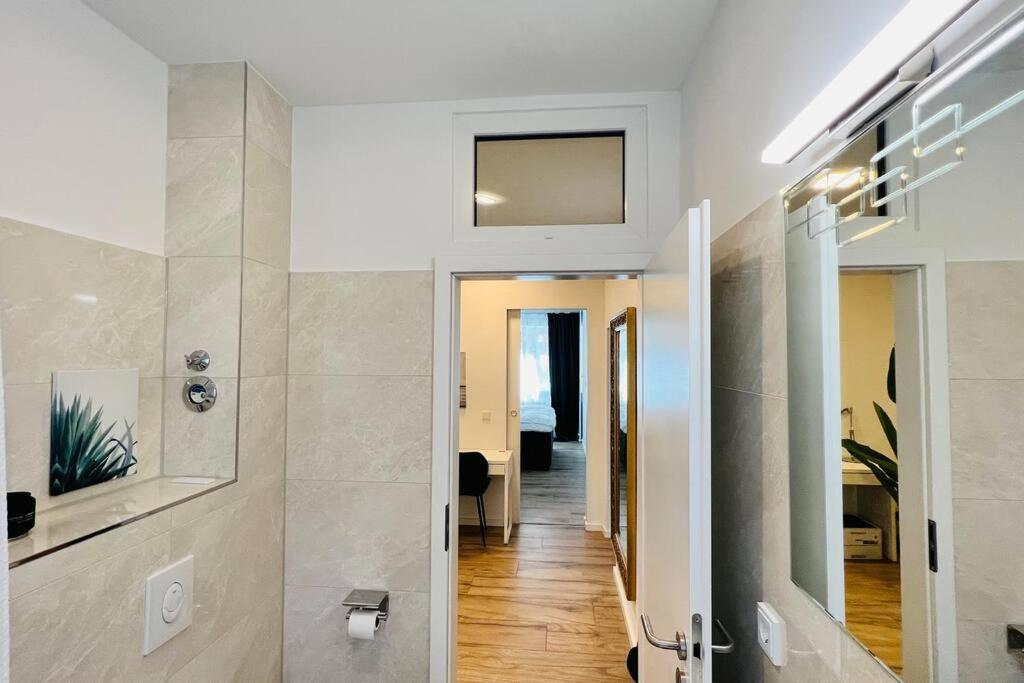 Designer 3 With Terrace & Parking Apartment *